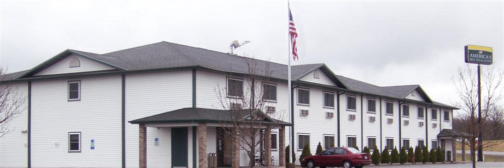 Amerivu Inn And Suites Stanley Exterior photo
